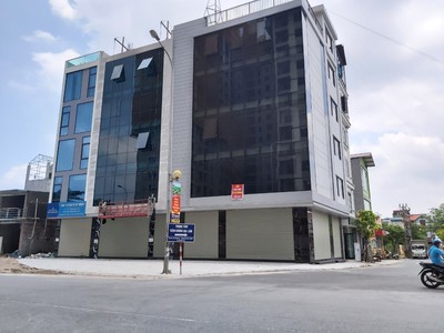 Cho thuê toà nhà mp ngô xuân quảng, 100m2x6t, mt 8m, thang máy, tầng hầm, pccc vị trí kd đắc địa 0