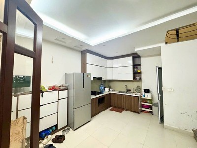 Bán nhà yên hòa, cầu giấy, 30m2, 5 tầng, mt 5.2m, chỉ 8.1 tỷ 2