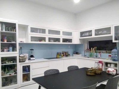 Bán nhà mặt phố q.9, 115m , 3 tầng, 8.7 tỷ, sổ hồng 2