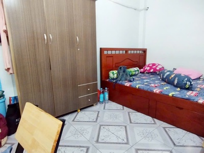 Bán nhà xvnt - gần đại học ngoại thương - 122m2 - ngang 7m - 3 tầng - 5pn - khu sần uất - tiện cho 2