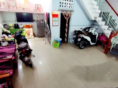 Bán nhà xvnt - gần đại học ngoại thương - 122m2 - ngang 7m - 3 tầng - 5pn - khu sần uất - tiện cho 1