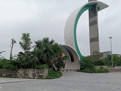 Bán đất ngọc thụy ô tô vào đất, đường thông, dt 106m, tách 2 sổ,  giá 27 tỷ 500 trriệu 0