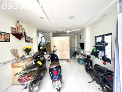 3 mặt hẻm ko lg, qh dân cư hiện hữu. 100m ra mt hoàng văn thụ 2