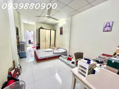3 mặt hẻm ko lg, qh dân cư hiện hữu. 100m ra mt hoàng văn thụ 4