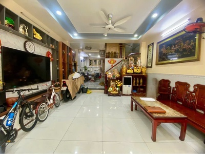Siêu phẩm 4 tầng, cạnh nhà ga t3, chỉ nhỉnh 12 tỷ, nhà đẹp - giá tốt, bán nhanh 0