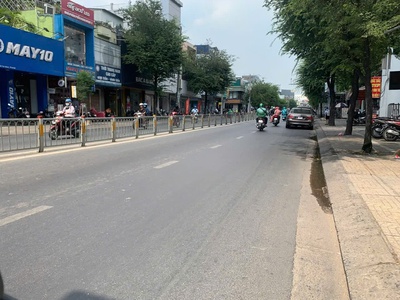 Siêu phẩm 4 tầng, cạnh nhà ga t3, chỉ nhỉnh 12 tỷ, nhà đẹp - giá tốt, bán nhanh 4