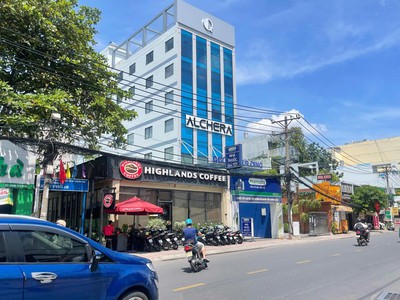 Gấp bán view góc mtkd nguyễn xí ngang gần 6m 120m2 dt 55tr cạnh vincom plaza 24.7 tỷ. 1