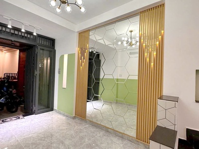 Nhà mới 4 tầng sát đường trần hưng đạo p1q5. giá 5.55 tỷ 0