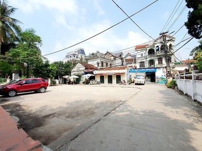 B đường ô tô tránh, mặt tiền siêu rộng, khổ đẹp mê li, đất kim chung 50m2, view thoáng vĩnh viễn 0