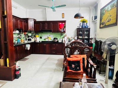 Ngộp bank gấp bán nhà 4 tầng cách mạng tháng 8, quận 10, 56m2  5.1x11 , 10.3 tỷ 3