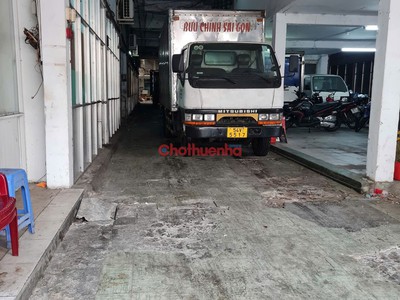 Cho thuê tòa nhà số 10 Cô Giang, Cầu Ông Lãnh, Quận 1 dt ngang 18mx72m 4