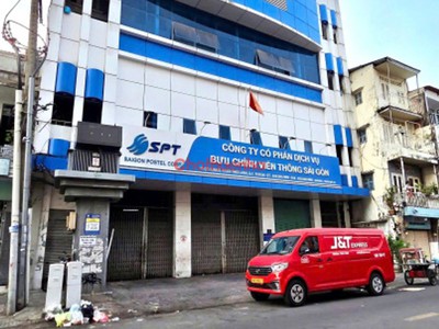 Cho thuê tòa nhà số 10 Cô Giang, Cầu Ông Lãnh, Quận 1 dt ngang 18mx72m 0