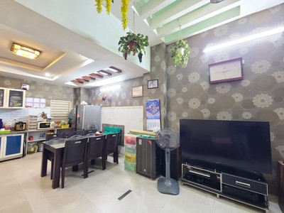  bán nhà 4 tầng - đẹp - vị trí hot tại nguyễn dữ, cẩm lệ - đà nẵng  0