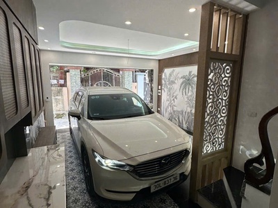 Bán nhà ngô gia tự trung tâm long biên - 6 tầng - gara - thang máy - lô góc - 8,9 tỷ   thương lượng 1