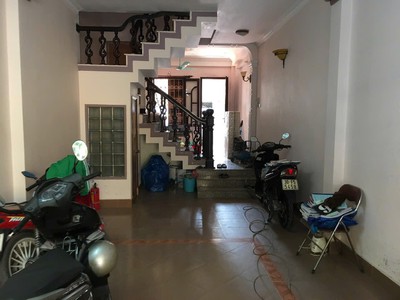 Cho thuê nhà ngõ oto nguyễn khánh toàn, 60m2 5 tầng, 5 pn, 5vs giá 25tr ctl - vp, kd... 2