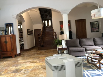 Cho thuê biệt thự phố tô ngọc vân, tích 450m2, xây dựng 100m2, 3.5 tầng 3