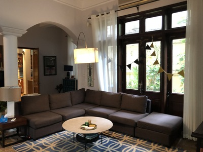 Cho thuê biệt thự phố tô ngọc vân, tích 450m2, xây dựng 100m2, 3.5 tầng 4