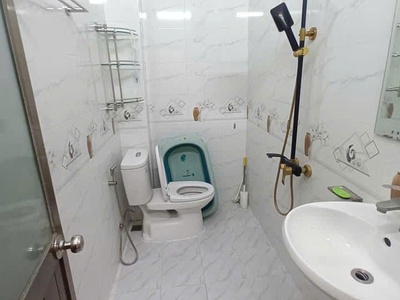 Nguyên căn 637 trương định, 4 tầng x 25m2, 2 ngủ 1 khách 1 sân phơi, 7 triệu/tháng. 3