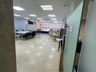 Building lê văn duyệt   7.5x28m   hđt 380tr/tháng   cách q1 chỉ 300m   chỉ 1xx tỷ 2