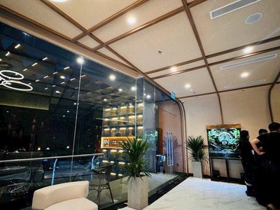 Kin hotel   68 phòng   hđ thuê 10 năm 10.8 tỷ/năm   mặt tiền phố nhật thái văn lung   hầm 11 tầng 0