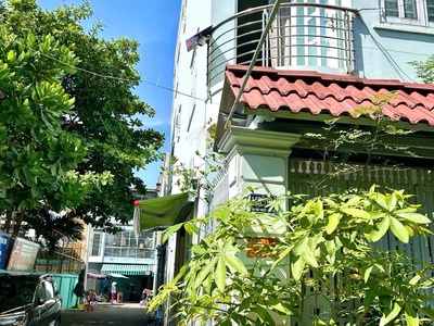 Bán nhà 3 tầng, 63m2, tôn thất thuyết, q.4 - giá 10.7 tỷ - sổ hồng chính chủ 1
