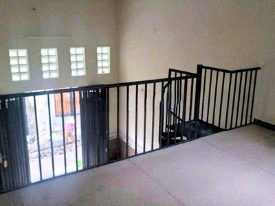 Cho thuê nhà trệt lửng mới hoàn thiện đường xe hơi thông linh đông 2