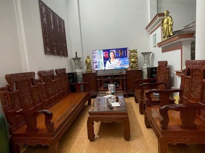 Bán gấp 48m giá 11.5 tỷ mặt ngõ  cầu giấy hà nội lô góc , kinh doanh . 0