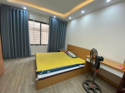 Bán gấp 48m giá 11.5 tỷ mặt ngõ  cầu giấy hà nội lô góc , kinh doanh . 4