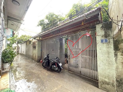 Ngô gia tự,long biên 29 tỷ 300m mặt tiền 15m ô tô 7 chỗ đỗ cửa 0
