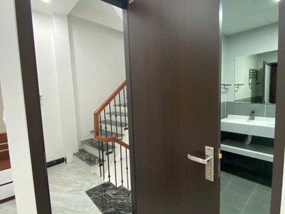 Bán nhà 5 tầng đầy đủ nội thất ngay mặt tiền trung tâm phố lụa hà đông 3