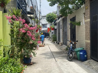 Nhà 3 tầng hẻm xe hơi thông 54m2 võ văn ngân kha vạn cân linh chiểu thủ đức 5x tỷ tl 0