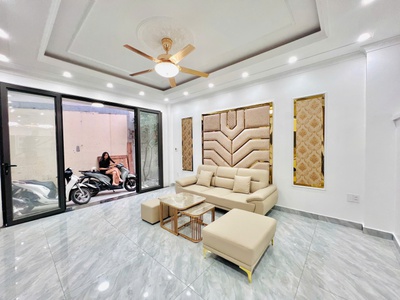 Bán nhà đẹp 4 tầng tại văn cao, hải phòng   sân cổng rộng   nhà độc lập   giá tốt cho đầu tư 2
