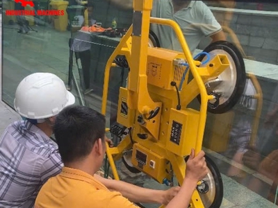 Thuê máy nâng kính Hà Nội   Giải pháp thi công kính tối ưu 2