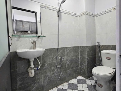 Nhà mới 38.7m2 - Giá 3.79 tỷ - 2 tầng - 2PN - Hẻm Huỳnh Tấn Phát, Q7 8