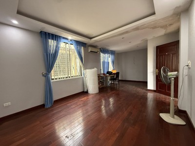 Biệt thự sân vườn-mặt ngõ ô tô-gần hồ-full nội thất-ở ngay-160M 5T 17xTỶ-Bồ Đề Long Biên 5