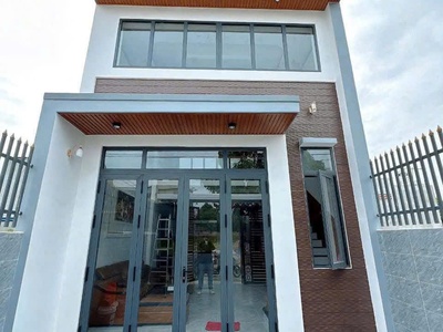 Bán nhà riêng 2 tầng   hẻm rộng   giá tốt tại thạnh phú 1