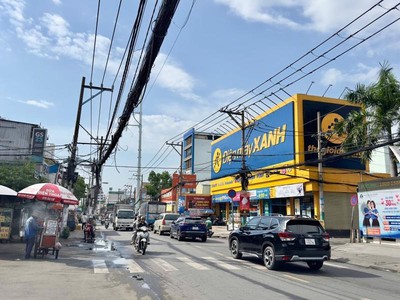 Nhà hxh rộng, đúc 2 lầu, dtxd 63m2 nở hậu 5.5m, kv kinh doanh rất tốt 3