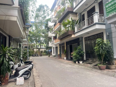 Nhà đẹp kdt văn quán - phân lô - vỉa hè - oto tránh - 66m , 4 tầng, mt 4.2m 0