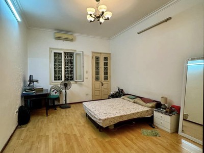 Bán nhà lê văn hưu, 66m2, 4 tầng, mặt tiền 4.2m, 16 tỷ, ngõ xe máy quay đầu, gần mặt phố 1