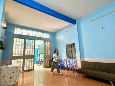 Ngộp mt khu bảy hiền- năm châu - 4x15m -2 tầng hxh vô  nhà 4