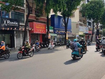Chỉ 13.5 tỷ tl nhà siêu vị trí mặt tiền ngay đầm sen p5 quận 11, 4x13cn 49,2m hoàn công đủ 3