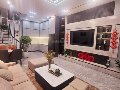 Hiếm    bán nhà nguyễn chánh   cầu giấy   53m    giá 8,8 tỷ 1