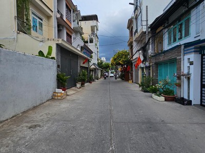 Bán nhà quận 7, ô tô đỗ cửa, nở hậu, 4x12m, lý phục man, nhỉnh 6 tỏi, p. bình thuận 0969620605 1
