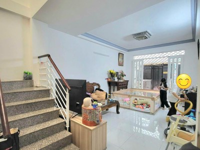 Bán nhà quận 7, ô tô đỗ cửa, đường lâm văn bền, 4x20m giá chỉ nhỉnh 7 tỷ -  80m2 0