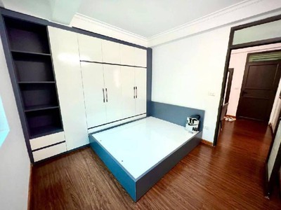  căn hộ đẹp đường láng   tầng 2   68m    2pn, 2wc   full nội thất   chỉ 2.6 tỷ 3
