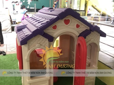 Nhà chơi cổ tích hình ngôi nhà, nhà chơi cổ tích mầm non 2