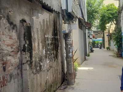 Bán nhà ngõ 347 cổ nhuế 65m2, chủ nhà xác định bán đất cho chủ mới hữu duyên về xây 6-7 tầng thang 1