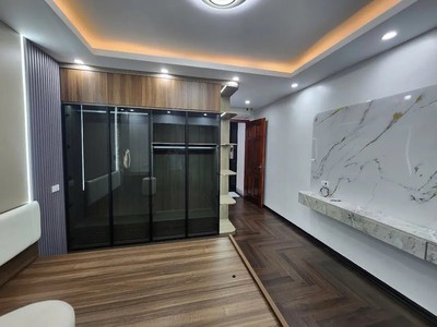Chỉ 12 tỷ, bán nhà phố lâm hạ long biên 6 tầng thang máy, gara, ô tô tránh, an cử đẳng cấp 2