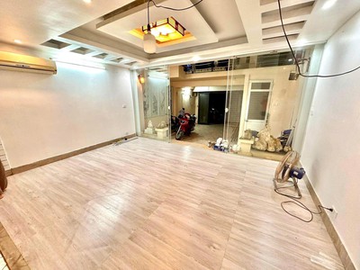 Cho thuê toàn bộ mặt bằng kinh doanh tầng 1 rộng rãi mặt tiền 6m ở kim ngưu - hai bà trưng 0