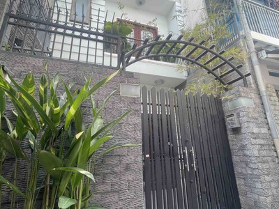 Bán nhà 2 tầng linh chiểu thủ đức   gần đh ngân hàng   53m    chỉ 4.6 tỷ   sổ riêng hoàn công 4